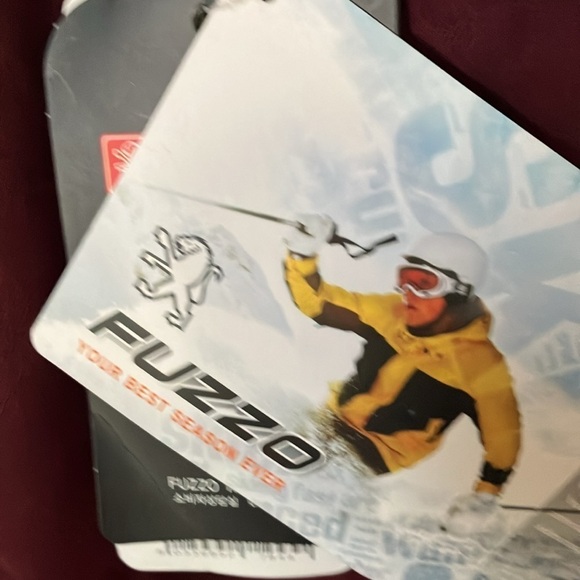 Fuzzy:Maroon Technical Ski/Board Wear- Snow pants- Korean Company-95 (US size M) - Picture 2 of 16